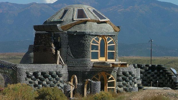 221494 earthship